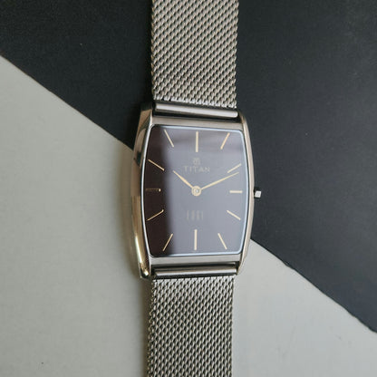 Original TITAN EDGE 1044YCE31 Barrel Brown Face 29MM Case Men's Watch J85
