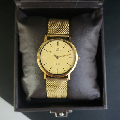 Original TITAN EDGE 679SAB Round Golden Face 33MM Case Men's Watch J86
