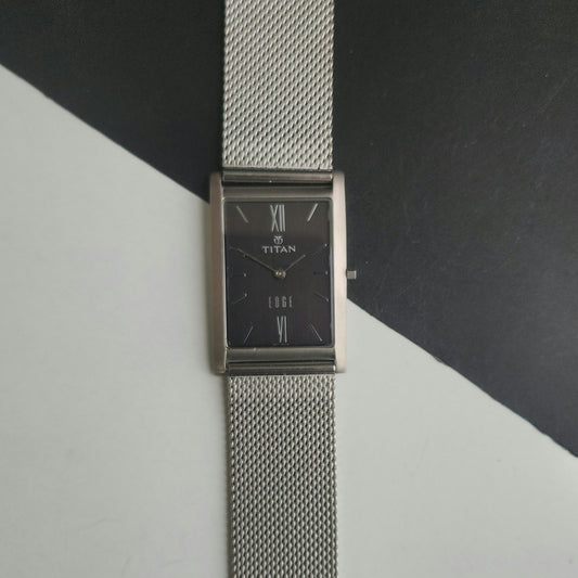 Original TITAN EDGE 1043NBA Rectangle Black Face 25MM Case Men's Watch J91