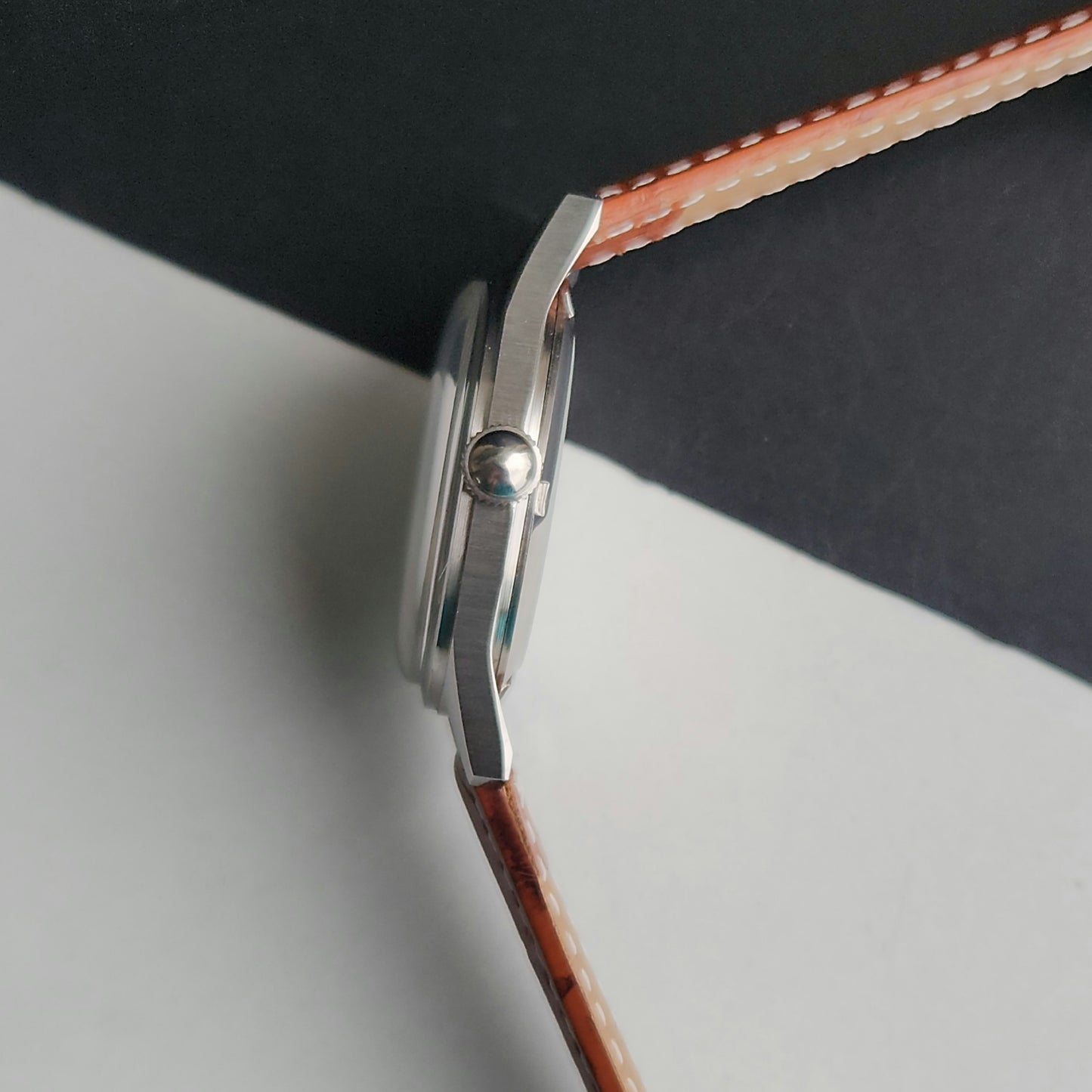 Vintage MOD HMT Janata Tamil Hand Winding 17 Jewels White Face 35mm Silver Case With Tan Leather Strap Men's Wrist Watch J83