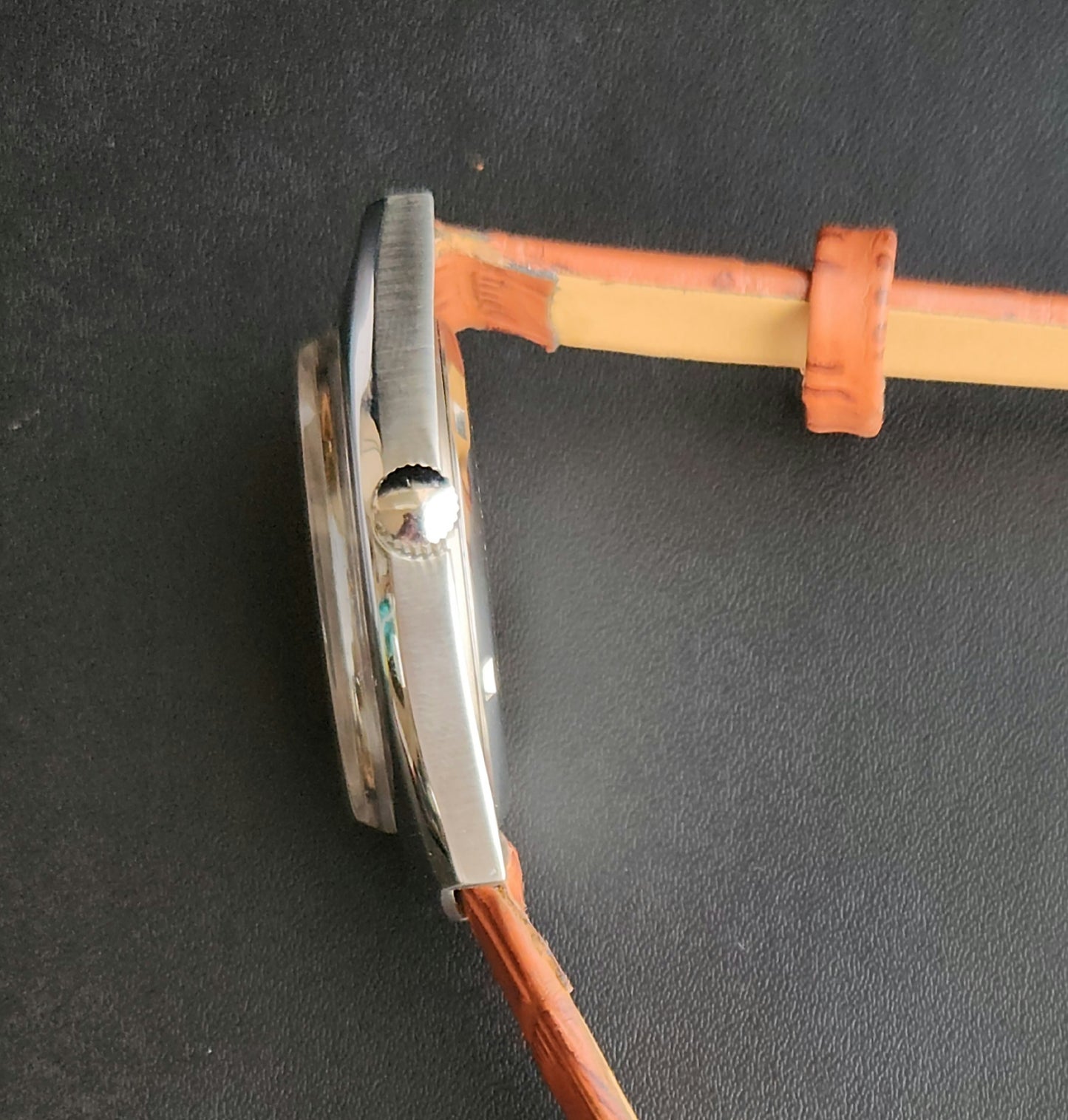 Vintage Original HMT Chirag Hand Winding 17 Jewels Green Face Tan Leather Strap Men's Wrist Watch J106