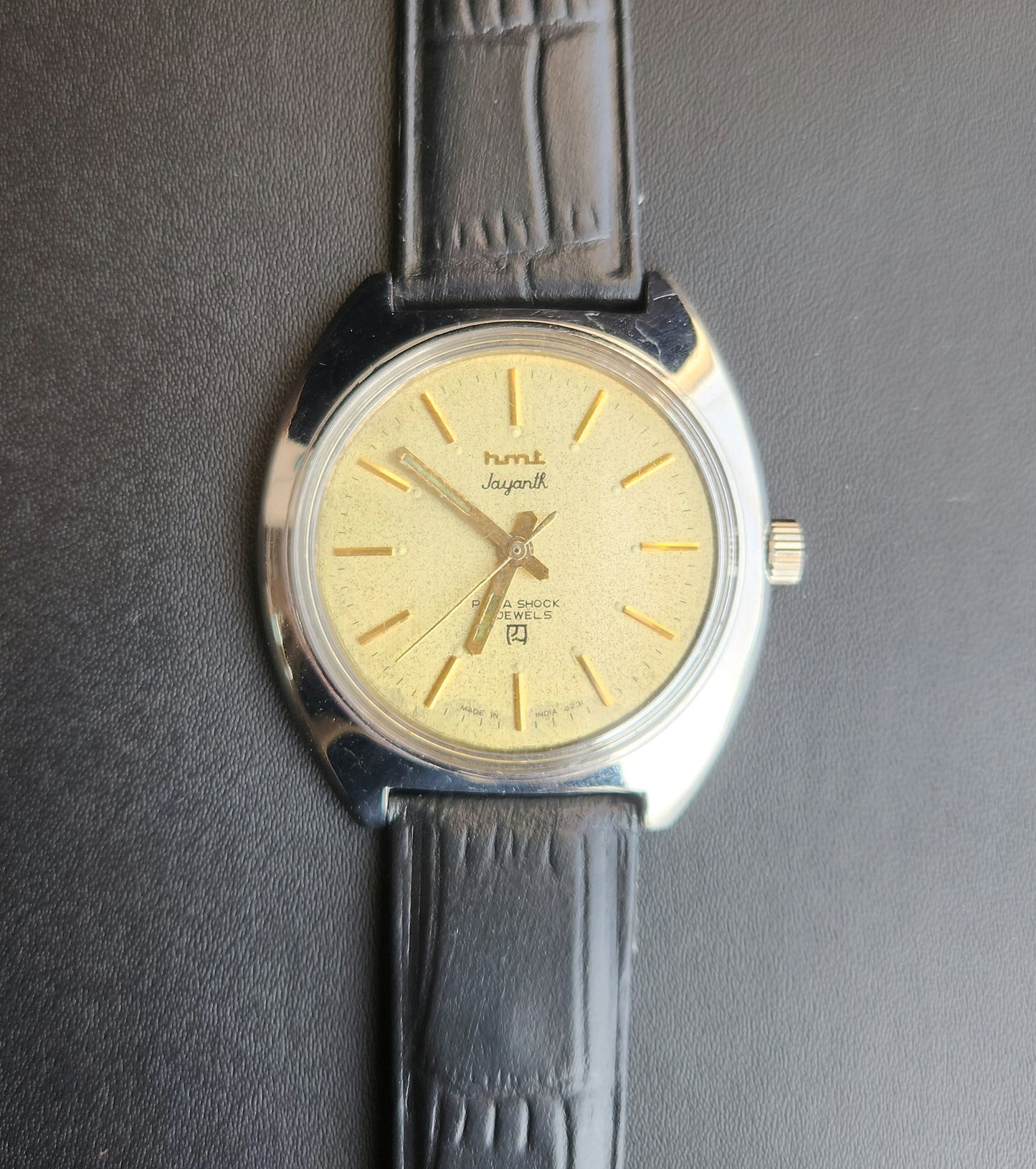Vintage Original HMT Jayanth Hand Winding 17 Jewels Golden Face Black Leather Strap Men's Wrist Watch J107