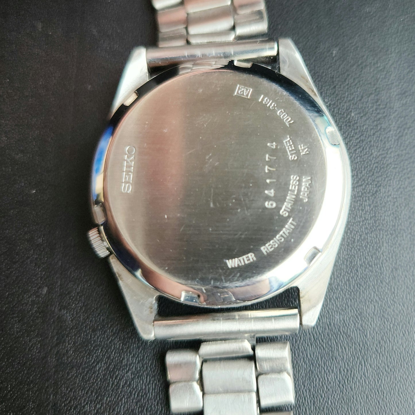 Vintage 1986 Original Seiko 5 Automatic 7009-3161 Golden Face 17 Jewels Day-Date Japanese Men's Wrist Watch J102