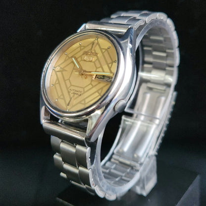 Vintage 1986 Original Seiko 5 Automatic 7009-3161 Golden Face 17 Jewels Day-Date Japanese Men's Wrist Watch J102