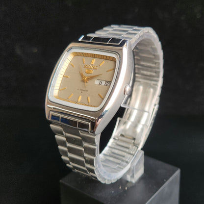 Vintage 1970 Original Seiko 5 Automatic 6309-599A Grey Face 17 Jewels Day-Date Japanese Men's Wrist Watch J107