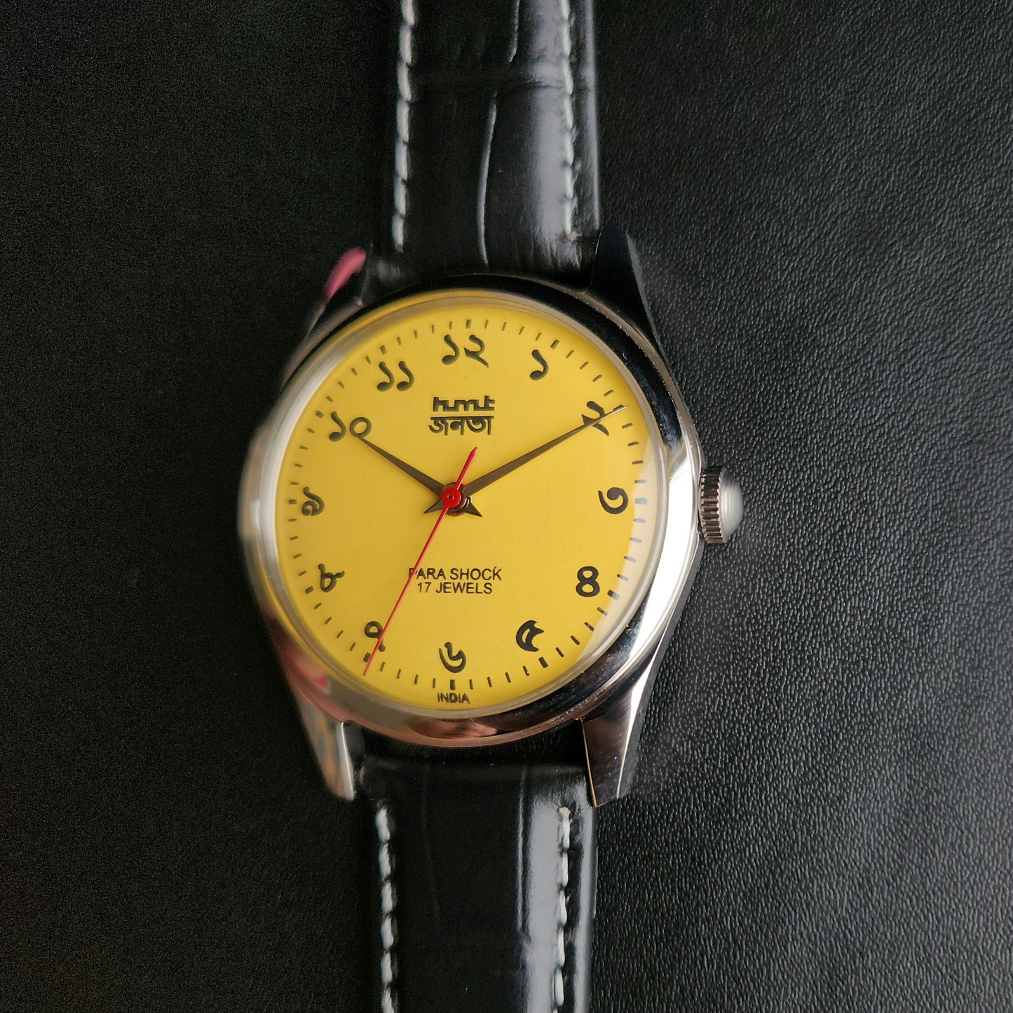 Vintage MOD HMT Janata Bangla Hand Winding 17 Jewels Yellow Face Black Leather Strap Men's Wrist Watch K15