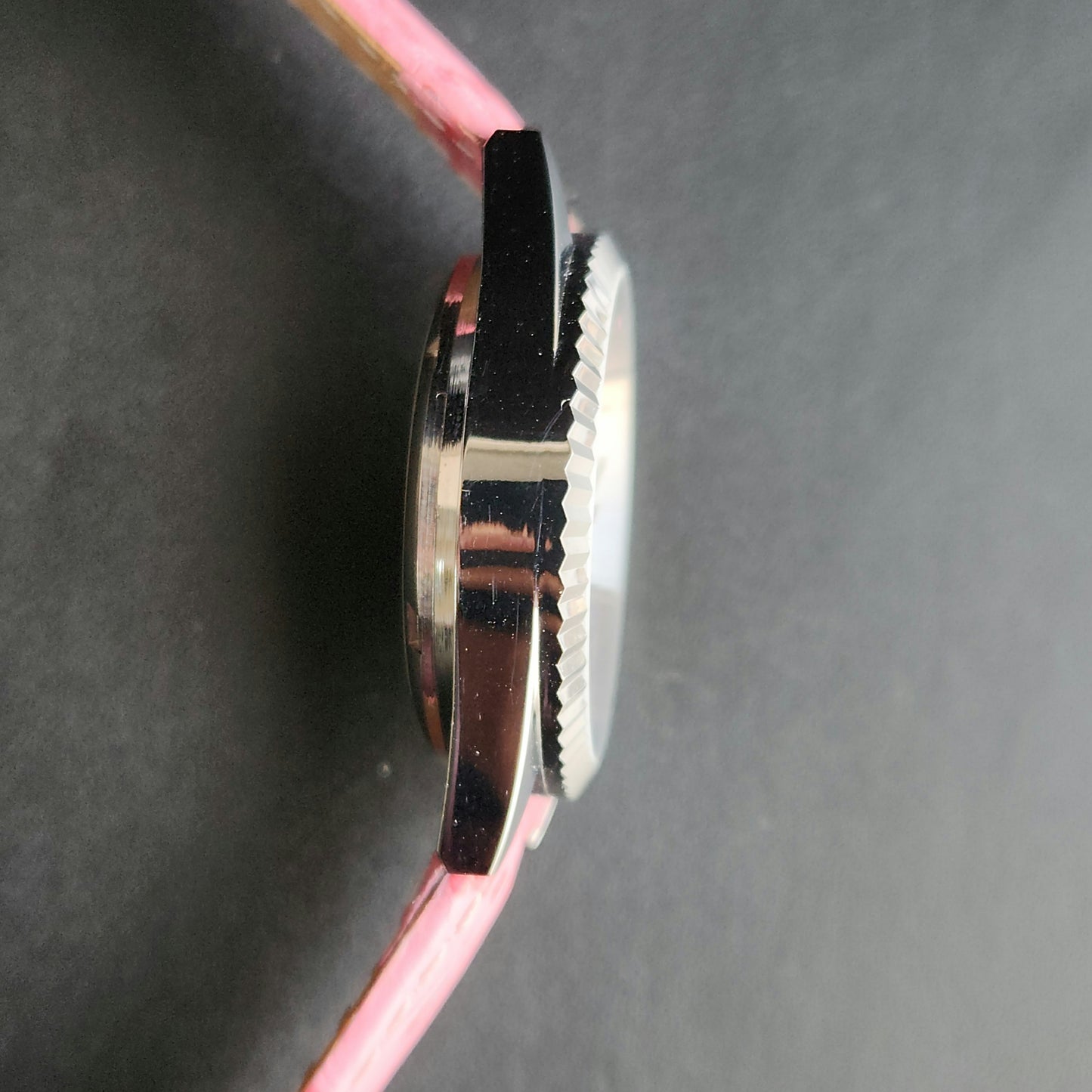Vintage MOD HMT Kohinoor Hand Winding 17 Jewels Pink Face Pink Leather Strap Men's Wrist Watch K20