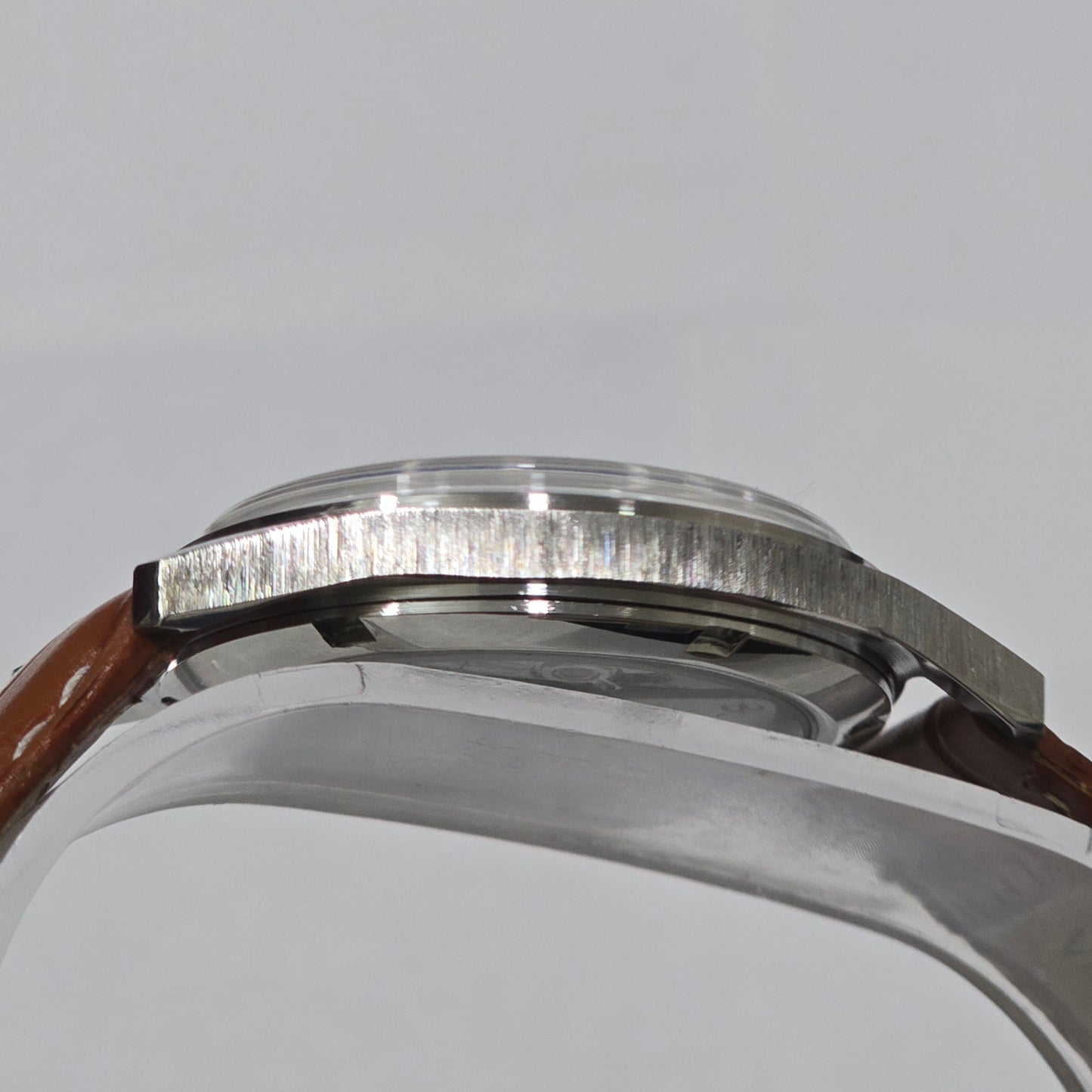 Vintage MOD HMT Janata Telugu Hand Winding 17 Jewels Peach Face Tan Leather Strap Men's Wrist Watch K10