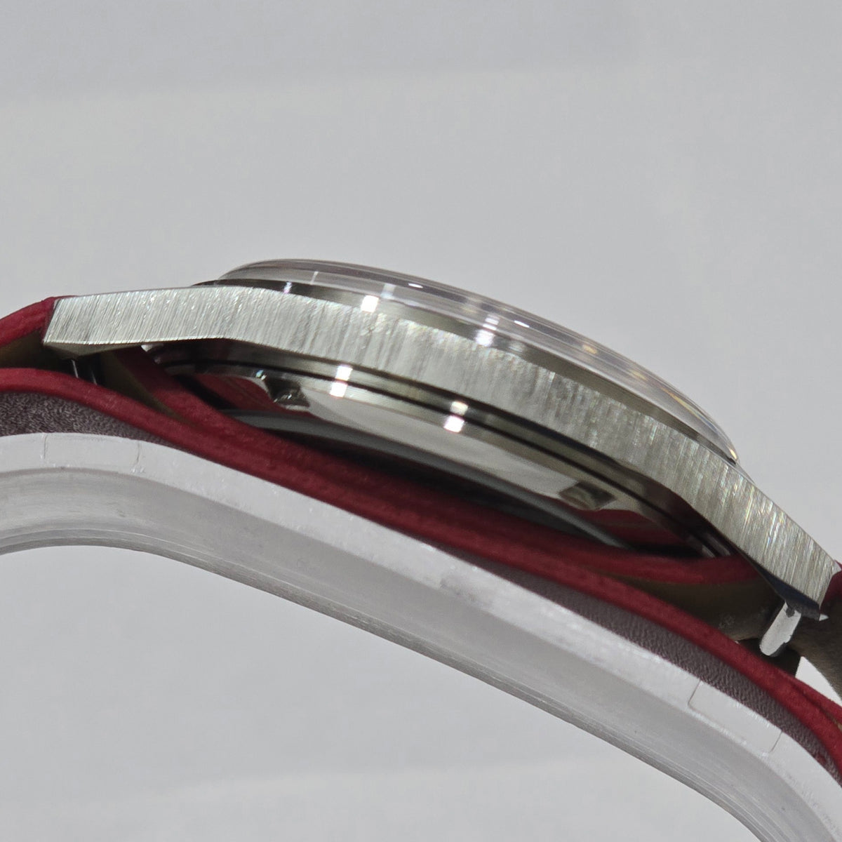 Vintage MOD HMT Janata Telugu Hand Winding 17 Jewels Red Face Red Nato Leather Strap Men's Wrist Watch K12