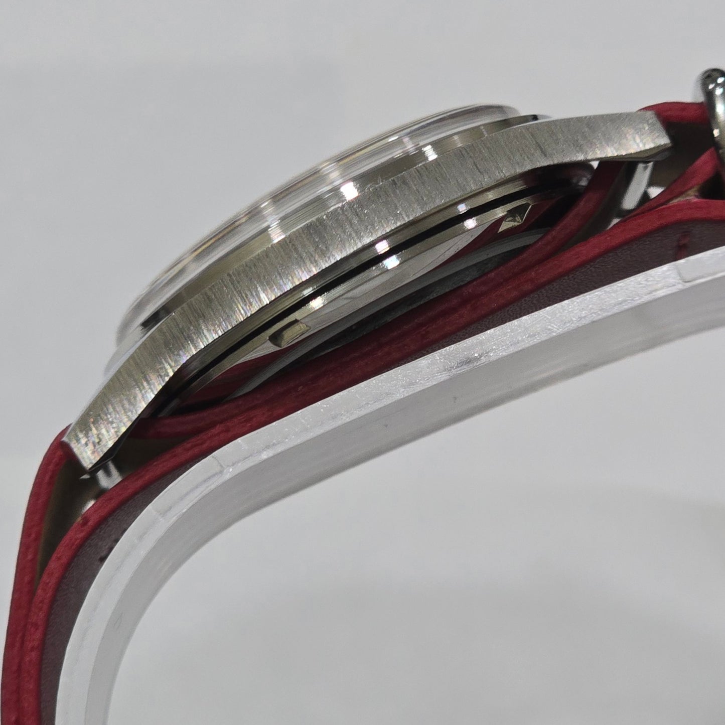 Vintage MOD HMT Janata B.R .Ambedkar Hand Winding 17 Jewels Red Face Red Nato Leather Strap Men's Wrist Watch K18