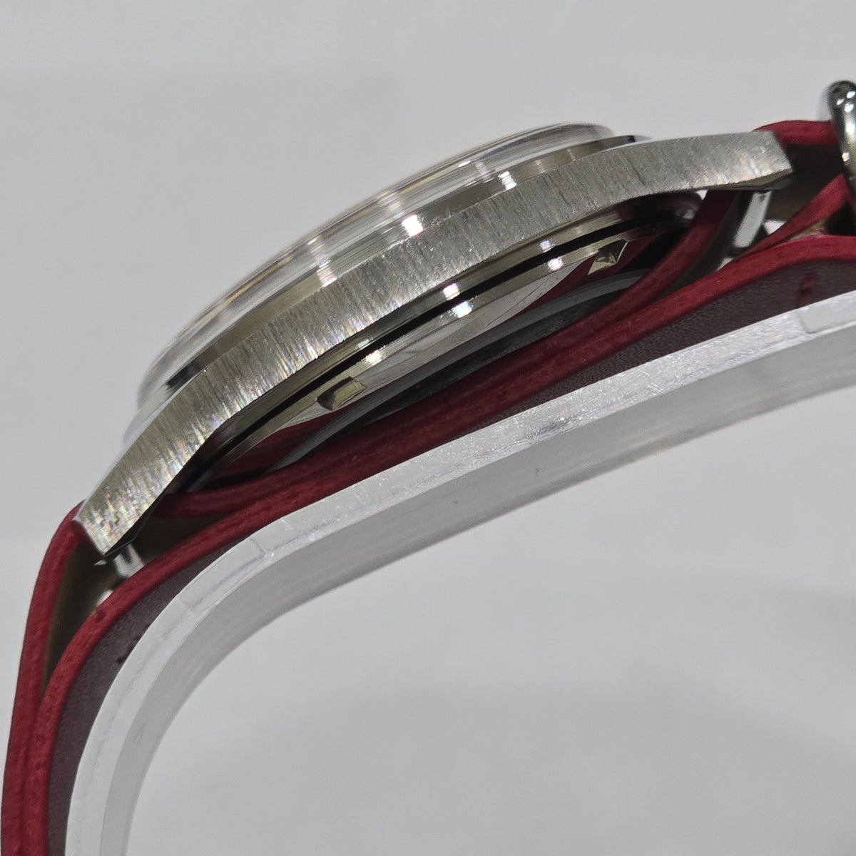 Vintage MOD HMT Janata B.R .Ambedkar Hand Winding 17 Jewels Red Face Red Nato Leather Strap Men's Wrist Watch K18
