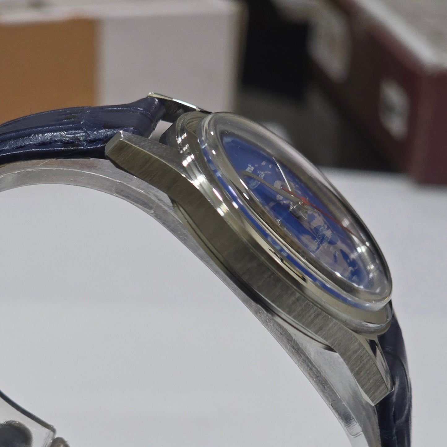 Vintage MOD HMT Janata Gandhi Hand Winding 17 Jewels Blue Face Blue Leather Strap Men's Wrist Watch K20