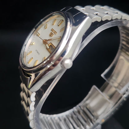 Vintage 1985 Original Seiko 5 Automatic 6309-6240 White Face 17 Jewels Day-Date Japanese Men's Wrist Watch S13