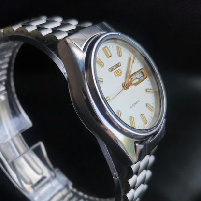 Vintage 1985 Original Seiko 5 Automatic 6309-6240 White Face 17 Jewels Day-Date Japanese Men's Wrist Watch S13