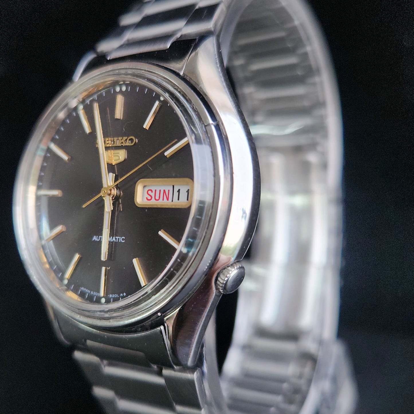 Vintage 1984 Original Seiko 5 Automatic 6309-8230 Black Face 17 Jewels Day-Date Japanese Men's Wrist Watch S18