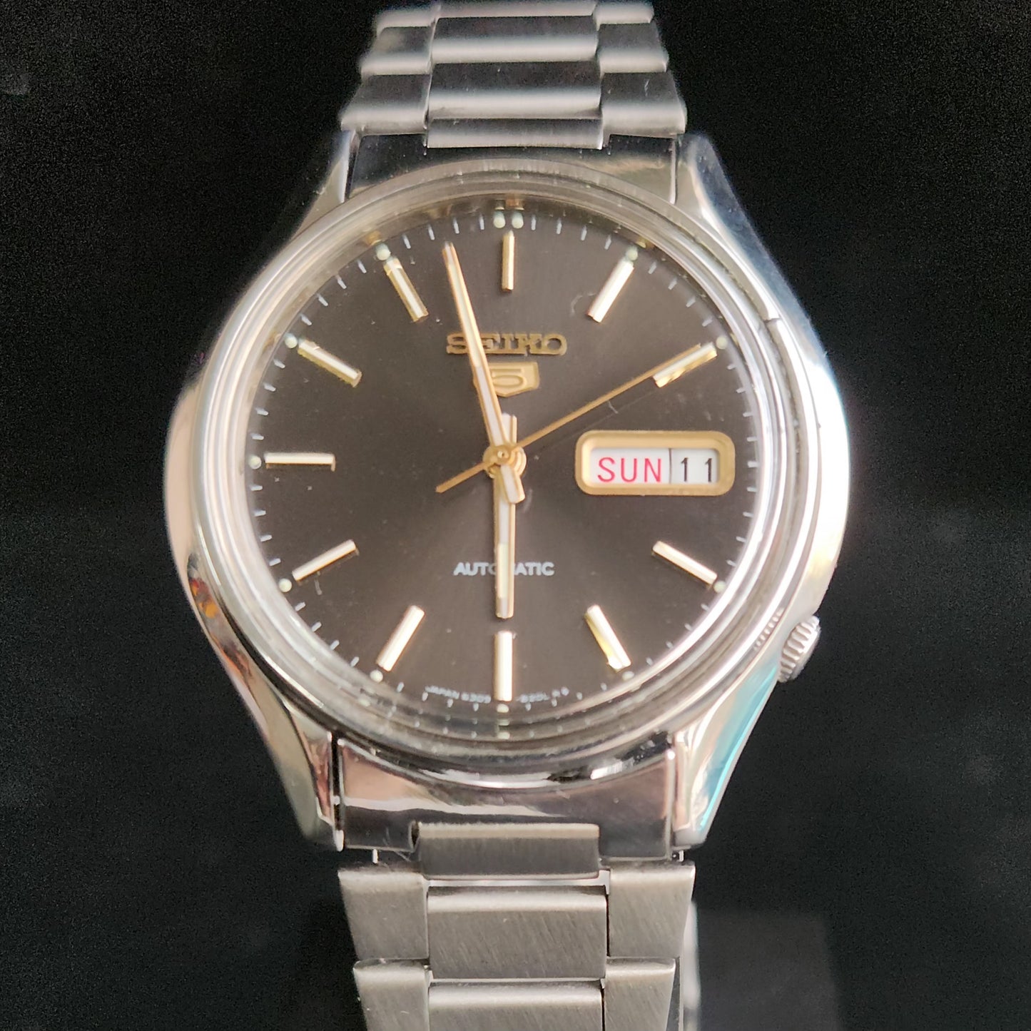 Vintage 1984 Original Seiko 5 Automatic 6309-8230 Black Face 17 Jewels Day-Date Japanese Men's Wrist Watch S18