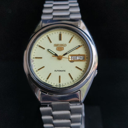 Vintage 1999 Original Seiko 5 Automatic 7S26-3040 lume Face 21 Jewels Day-Date Japanese Men's Wrist Watch S20