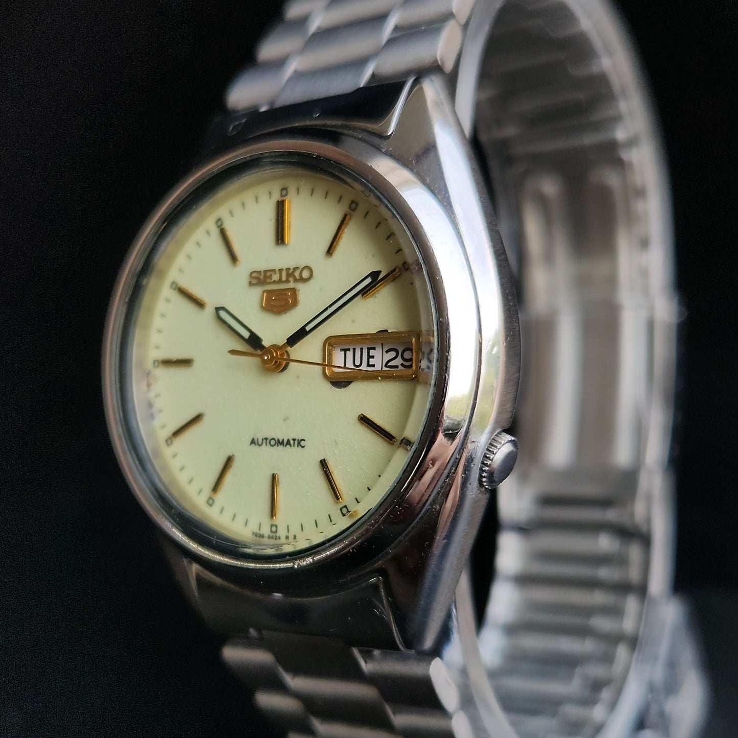 Vintage 1999 Original Seiko 5 Automatic 7S26-3040 lume Face 21 Jewels Day-Date Japanese Men's Wrist Watch S20