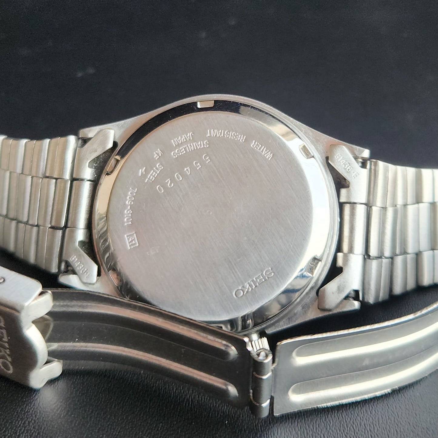 Vintage 1985 Original Seiko 5 Automatic 7009-3101 Golden Face 17 Jewels Day-Date Japanese Men's Wrist Watch S23