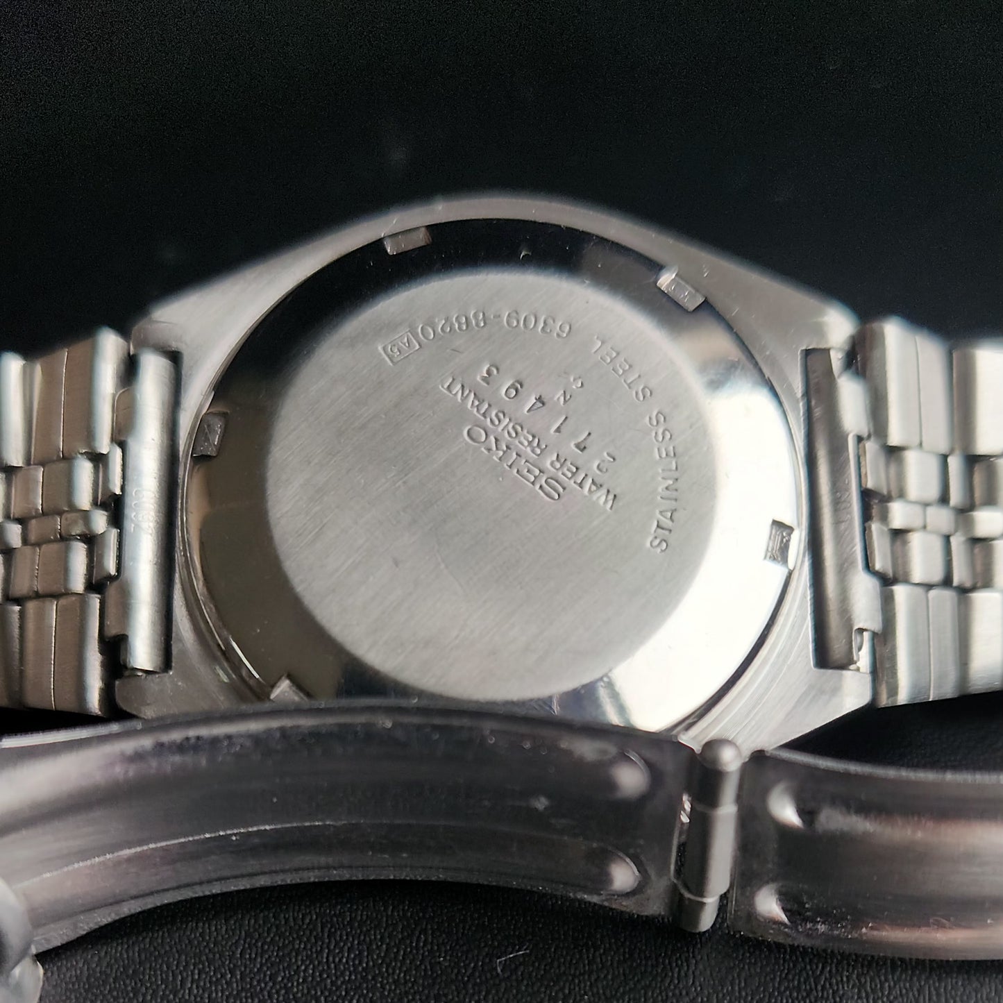 Vintage 1982 Original Seiko 5 Automatic 6309-8820 Black Face 17 Jewels Day-Date Japanese Men's Wrist Watch S58