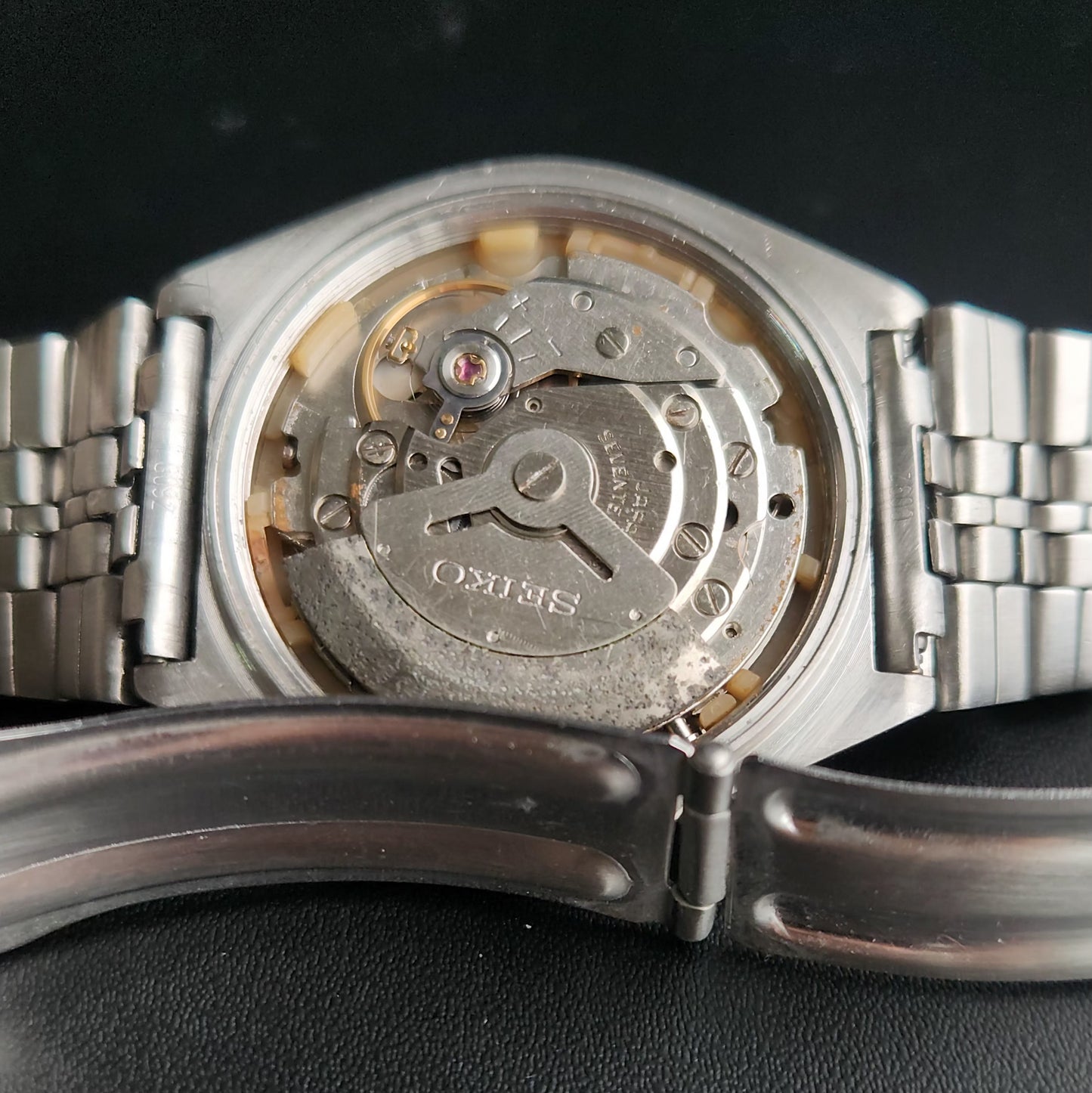 Vintage 1982 Original Seiko 5 Automatic 6309-8820 Black Face 17 Jewels Day-Date Japanese Men's Wrist Watch S58