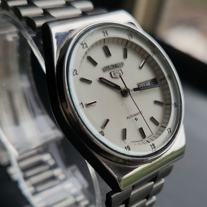 Vintage 1979 Original Seiko 5 Automatic 6309-6028 White Face 17 Jewels Day-Date Japanese Men's Wrist Watch S24