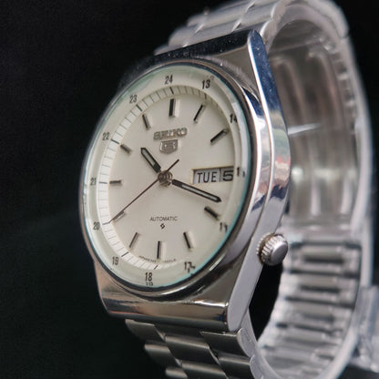 Vintage 1979 Original Seiko 5 Automatic 6309-6028 White Face 17 Jewels Day-Date Japanese Men's Wrist Watch S24