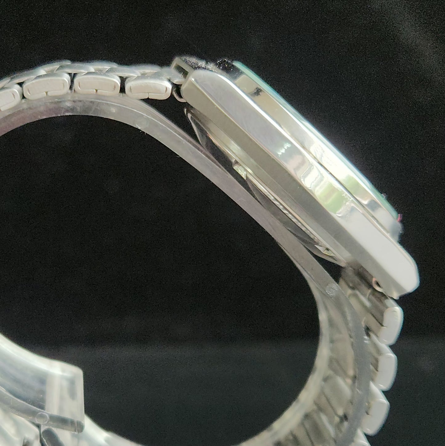 Vintage 1979 Original Seiko 5 Automatic 6309-6028 White Face 17 Jewels Day-Date Japanese Men's Wrist Watch S24