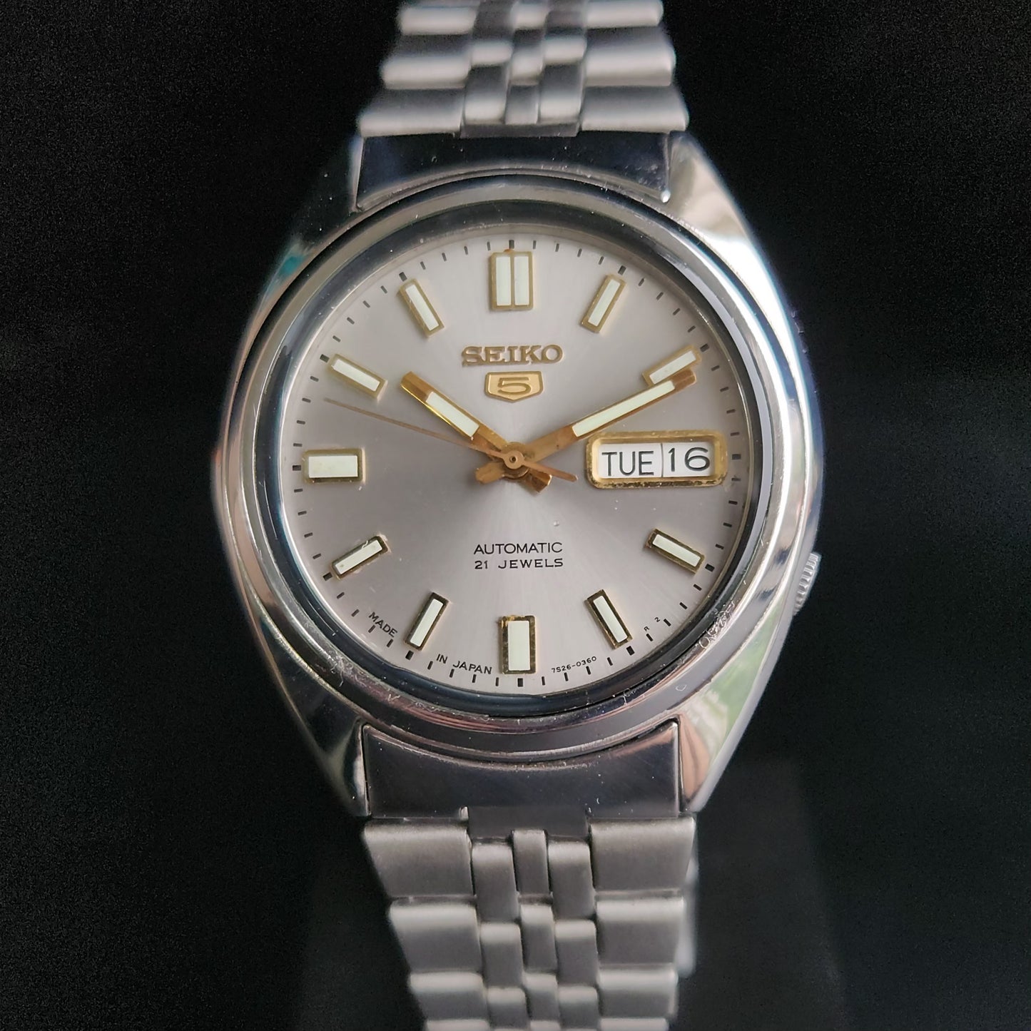 Vintage 1998 Original Seiko 5 Automatic 7S26-8049 Grey Face 21 Jewels Day-Date Japanese Men's Wrist Watch S24