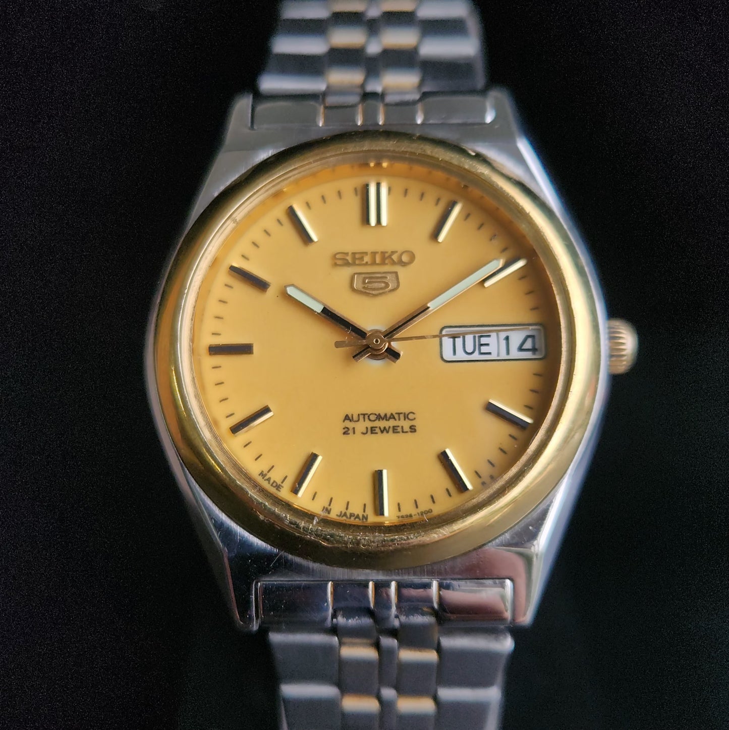Vintage 2005 Original Seiko 5 Automatic 7S26-0070 Golden Face 21 Jewels Day-Date Japanese Men's Wrist Watch S57
