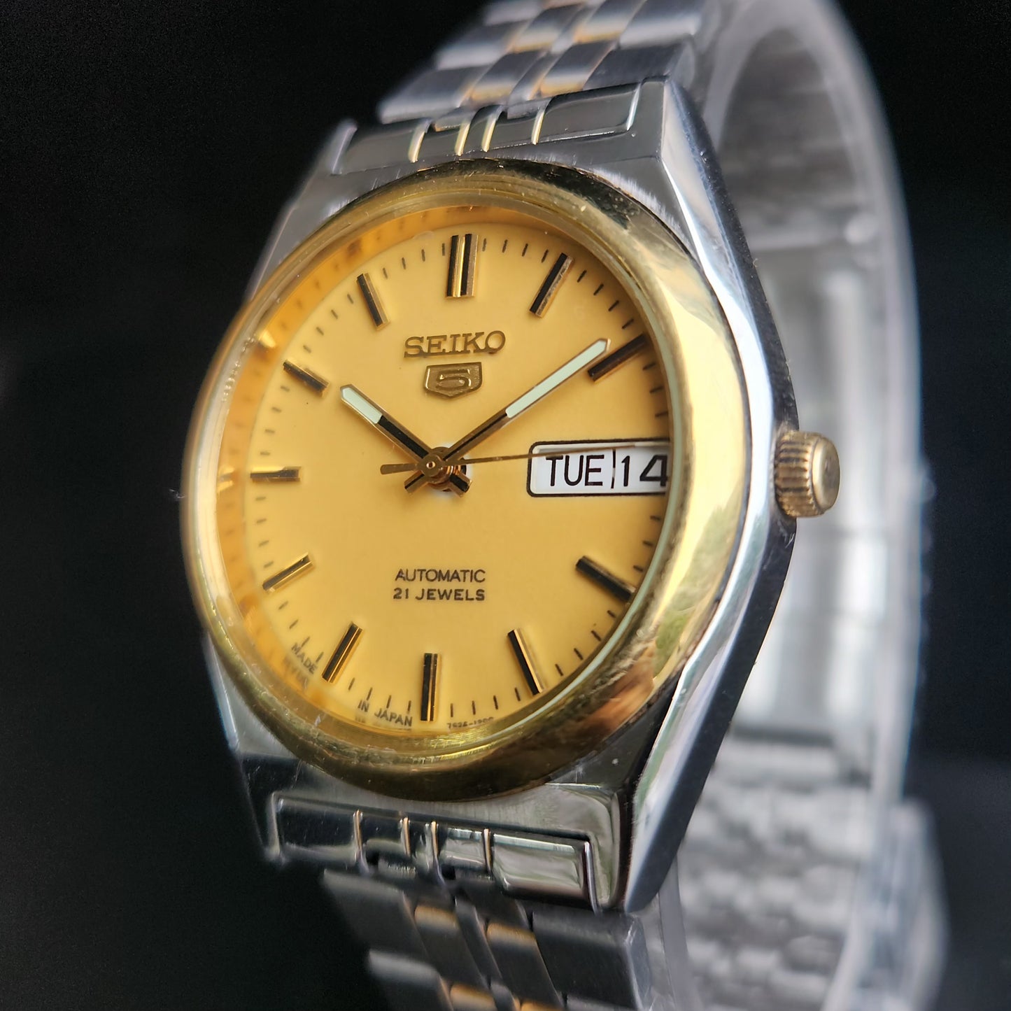 Vintage 2005 Original Seiko 5 Automatic 7S26-0070 Golden Face 21 Jewels Day-Date Japanese Men's Wrist Watch S57