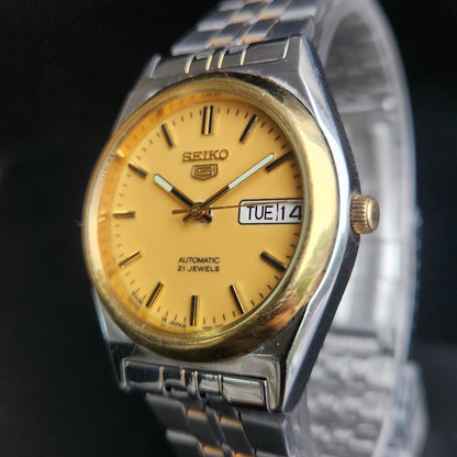 Vintage 2005 Original Seiko 5 Automatic 7S26-0070 Golden Face 21 Jewels Day-Date Japanese Men's Wrist Watch S57