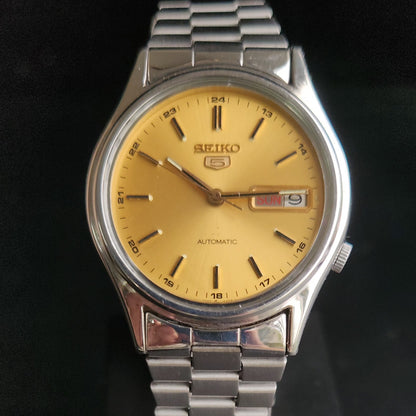 Vintage 1984 Original Seiko 5 Automatic 7009-3101 Gold Face 17 Jewels Day-Date Japanese Men's Wrist Watch S25