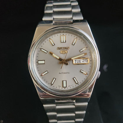 Vintage 1997 Original Seiko 5 Automatic 7S26-3100 Grey Face 21 Jewels Day-Date Japanese Men's Wrist Watch S26