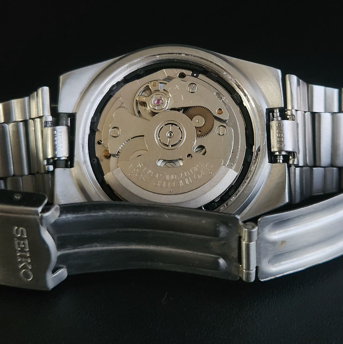 Vintage 1997 Original Seiko 5 Automatic 7S26-3100 Grey Face 21 Jewels Day-Date Japanese Men's Wrist Watch S26