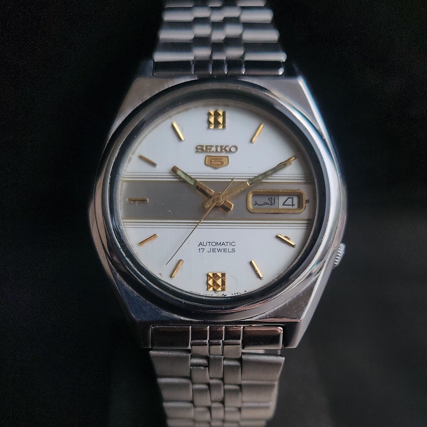 Vintage 1980 Original Seiko 5 Automatic 7009-876A Silver Face 17 Jewels Day-Date Japanese Men's Wrist Watch S27