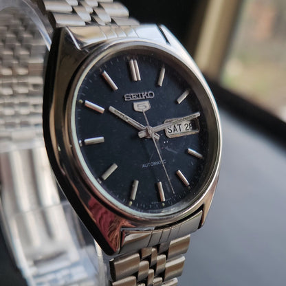 Vintage 1981 Original Seiko 5 Automatic 6309-5130 Blue Face 17 Jewels Day-Date Japanese Men's Wrist Watch S52