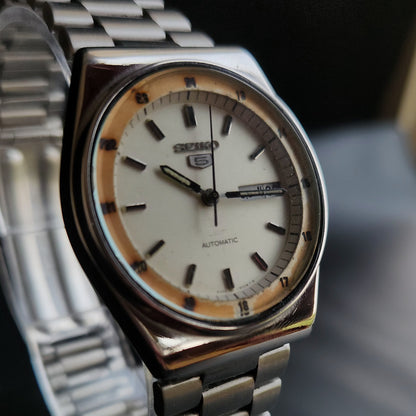 Vintage 1981 Original Seiko 5 Automatic 6309-602A White Face 17 Jewels Day-Date Japanese Men's Wrist Watch S28