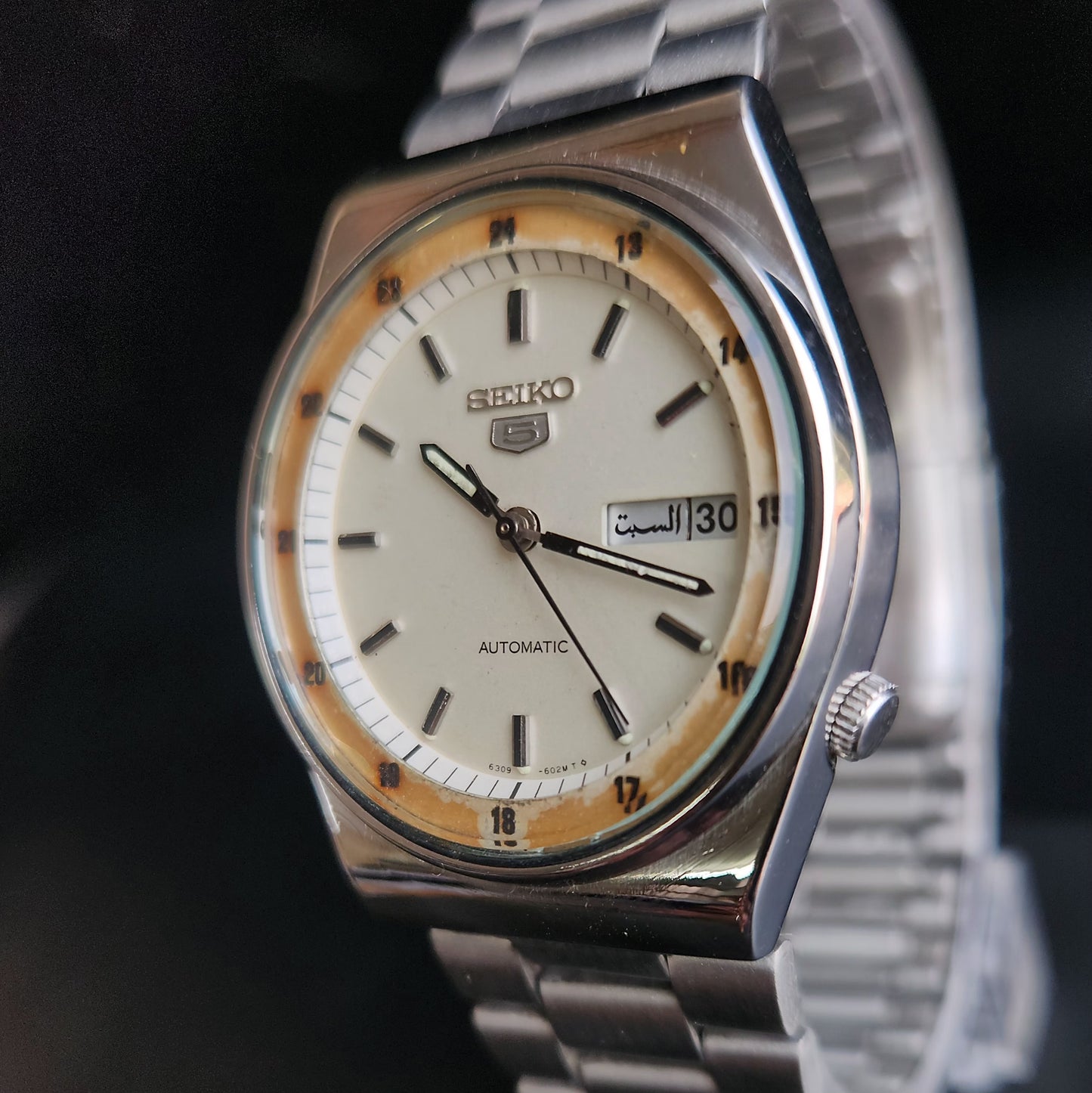 Vintage 1981 Original Seiko 5 Automatic 6309-602A White Face 17 Jewels Day-Date Japanese Men's Wrist Watch S28