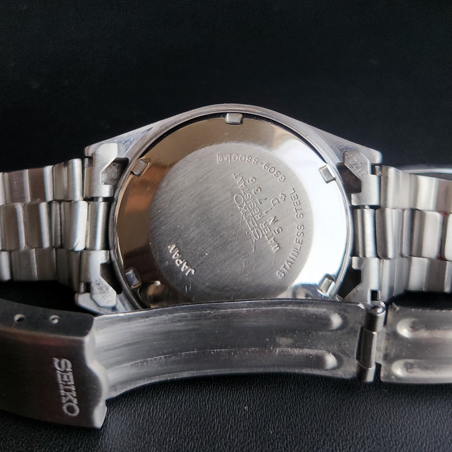 Vintage 1982 Original Seiko 5 Automatic 6309-8840 White Face 17 Jewels Day-Date Japanese Men's Wrist Watch S29