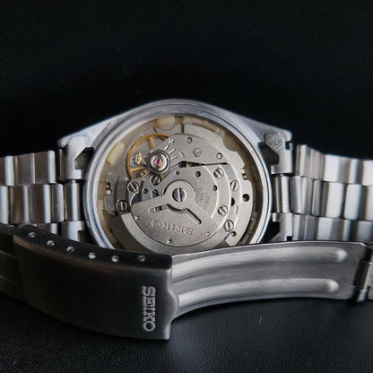 Vintage 1982 Original Seiko 5 Automatic 6309-8840 White Face 17 Jewels Day-Date Japanese Men's Wrist Watch S29