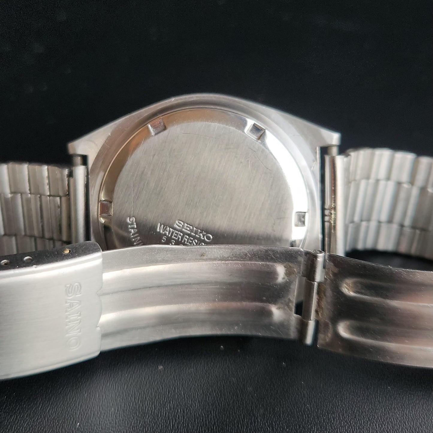 Vintage 1985 Original Seiko 5 Automatic 7009-8761 Grey Face 17 Jewels Day-Date Japanese Men's Wrist Watch S30