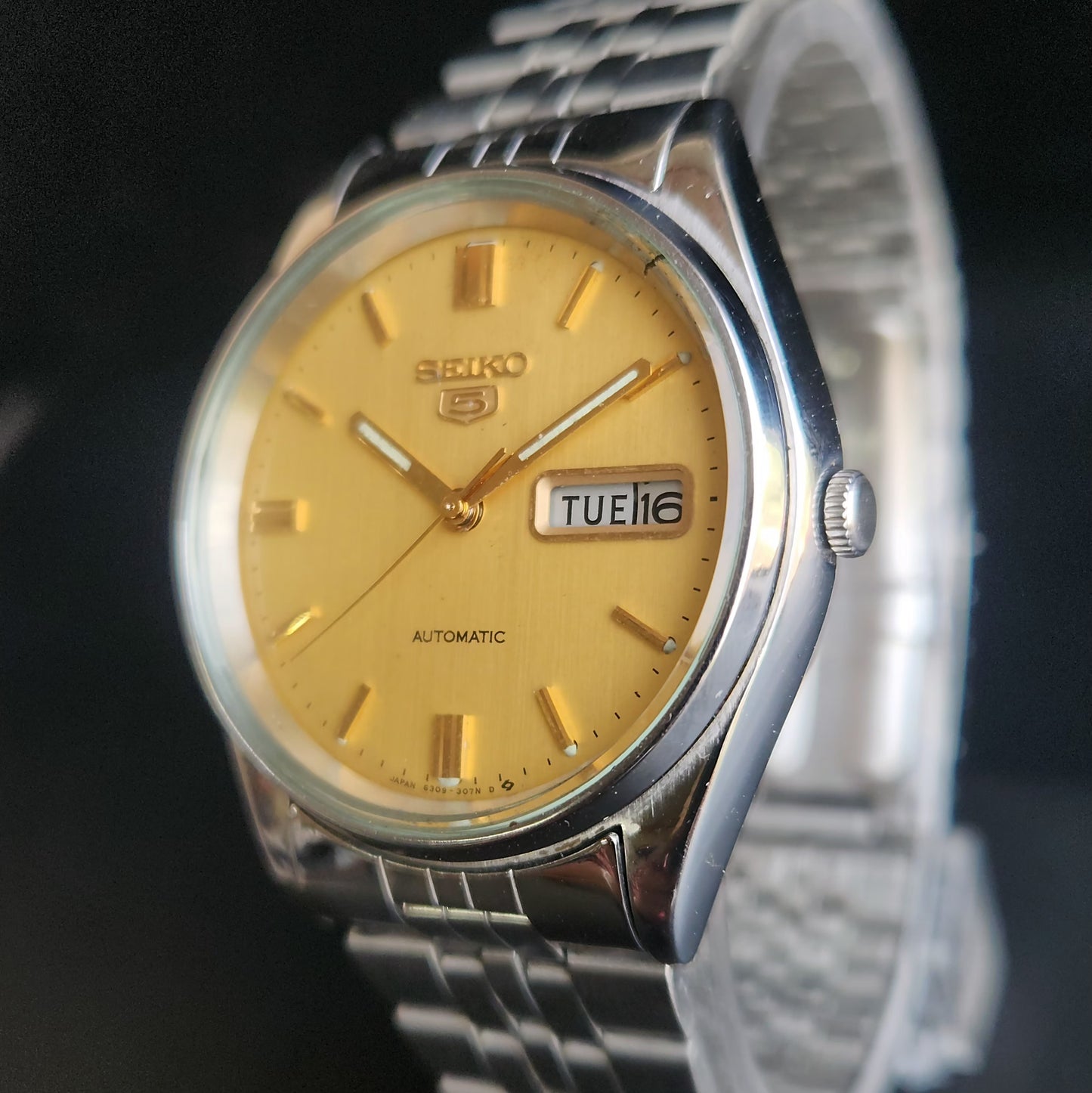 Vintage 1984 Original Seiko 5 Automatic 6309-8900 Golden Face 17 Jewels Day-Date Japanese Men's Wrist Watch S31