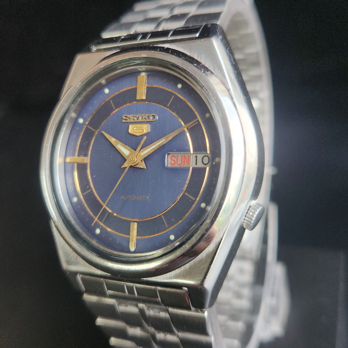 Vintage 1981 Original Seiko 5 Automatic 7009-877A Blue Face 17 Jewels Day-Date Japanese Men's Wrist Watch S34