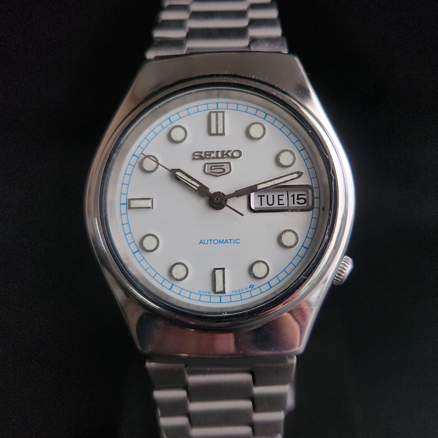 Vintage 1977 Original Seiko 5 Automatic 6309-7330 White Face 17 Jewels Day-Date Japanese Men's Wrist Watch S35