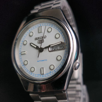 Vintage 1977 Original Seiko 5 Automatic 6309-7330 White Face 17 Jewels Day-Date Japanese Men's Wrist Watch S35