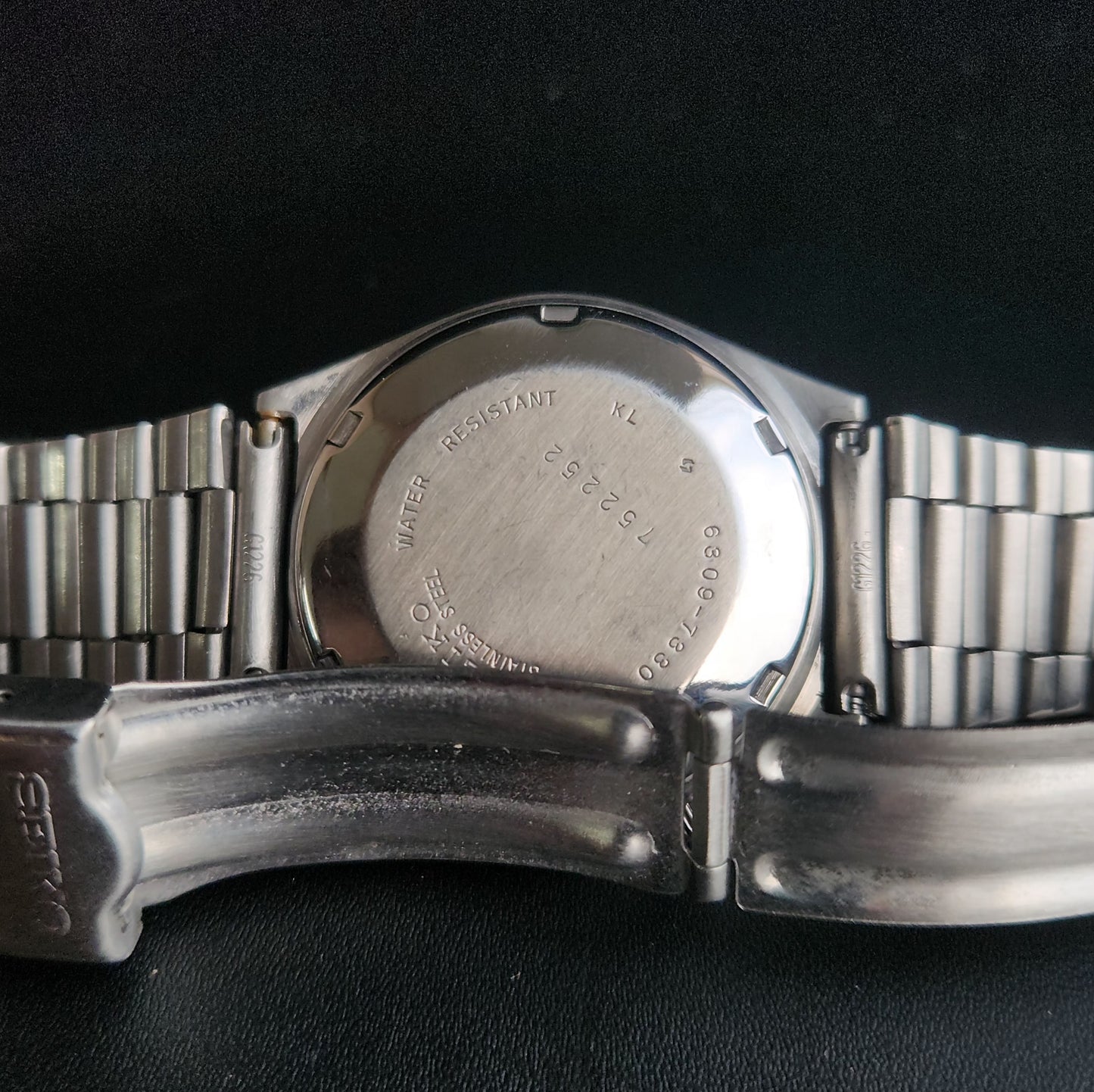 Vintage 1977 Original Seiko 5 Automatic 6309-7330 White Face 17 Jewels Day-Date Japanese Men's Wrist Watch S35
