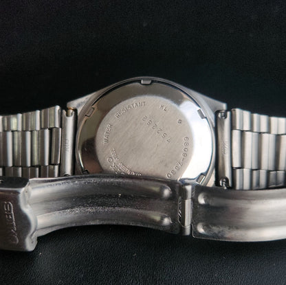 Vintage 1977 Original Seiko 5 Automatic 6309-7330 White Face 17 Jewels Day-Date Japanese Men's Wrist Watch S35