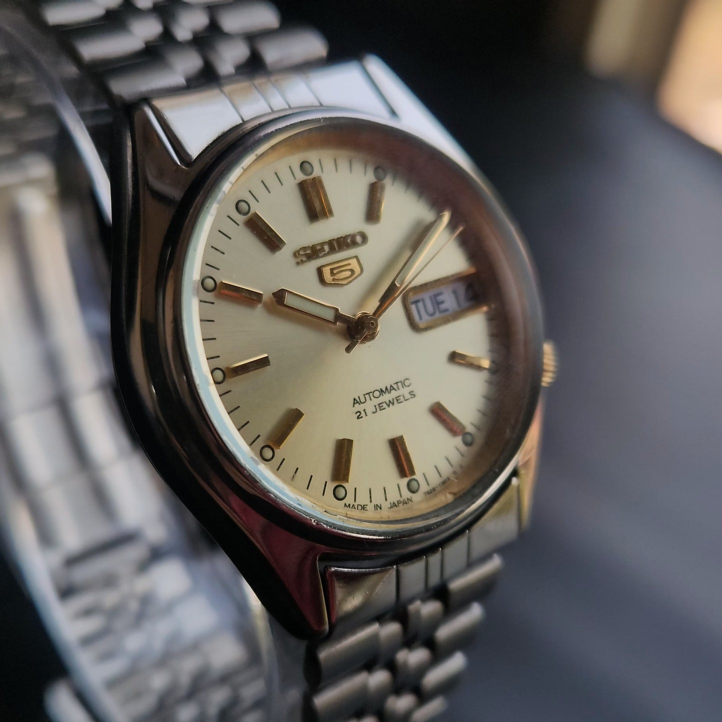 Vintage 1997 Original Seiko 5 Automatic 7S26-6030 Golden Face 21 Jewels Day-Date Japanese Men's Wrist Watch S40