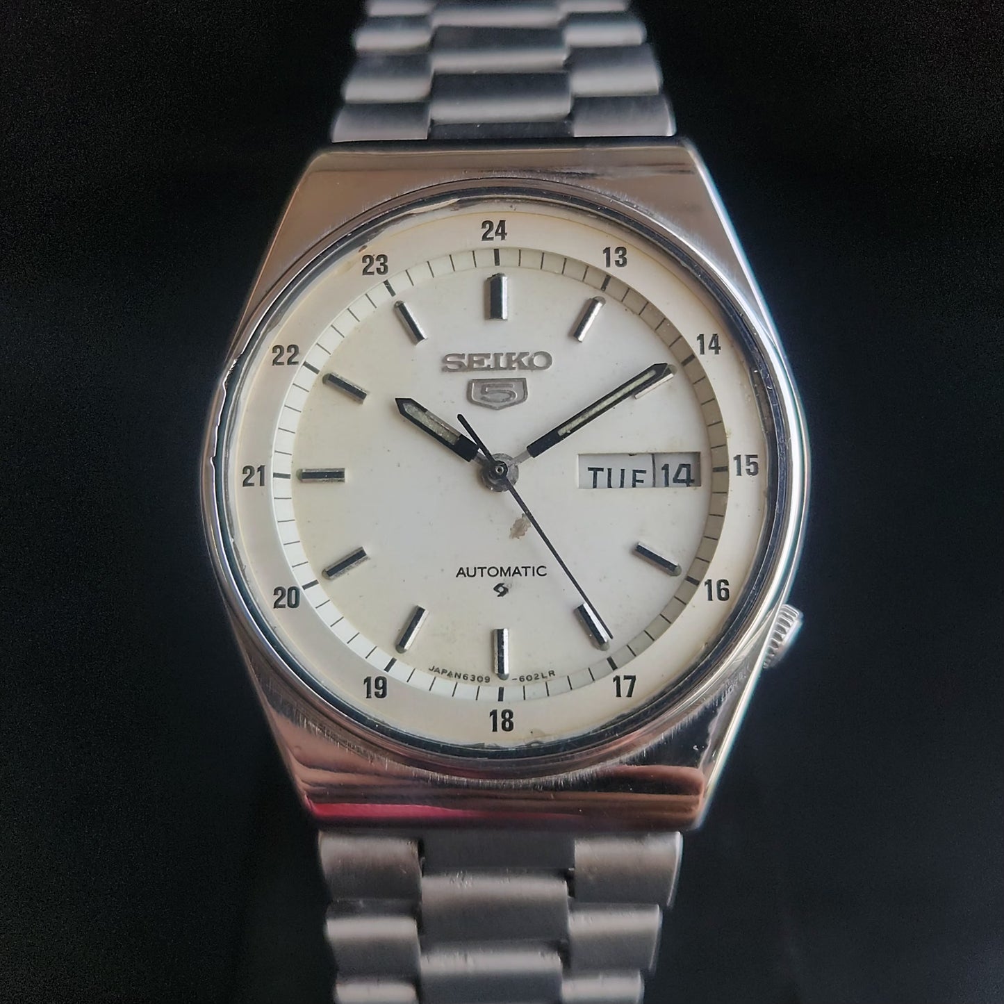 Vintage 1981 Original Seiko 5 Automatic 6309-6020 White Face 17 Jewels Day-Date Japanese Men's Wrist Watch S41
